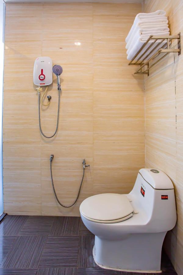 Beez Hotel Kuala Lumpur Esterno foto