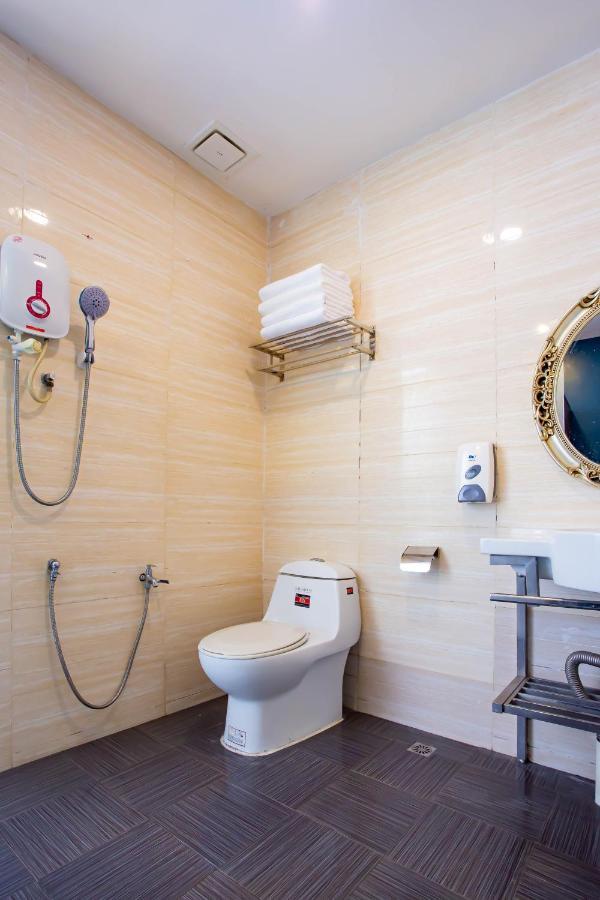 Beez Hotel Kuala Lumpur Esterno foto